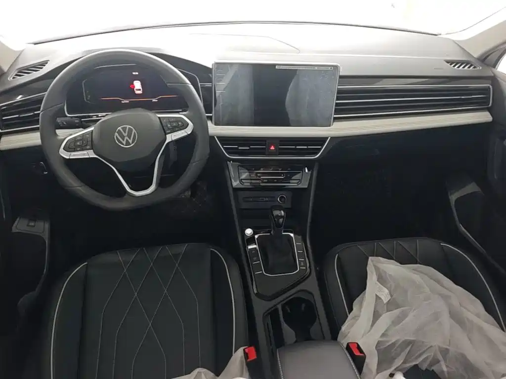 Volkswagen Tiguan L L 2025 300TSI AT