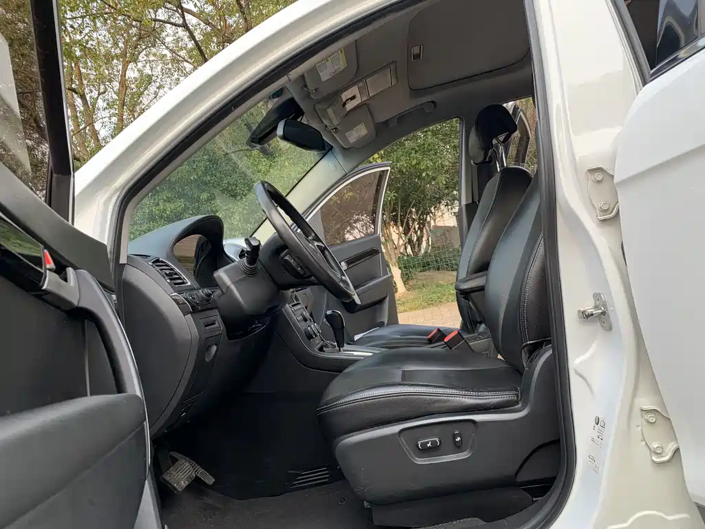 Chevrolet Captiva 2.4L 2WD City Edition 7 seats, фото 17
