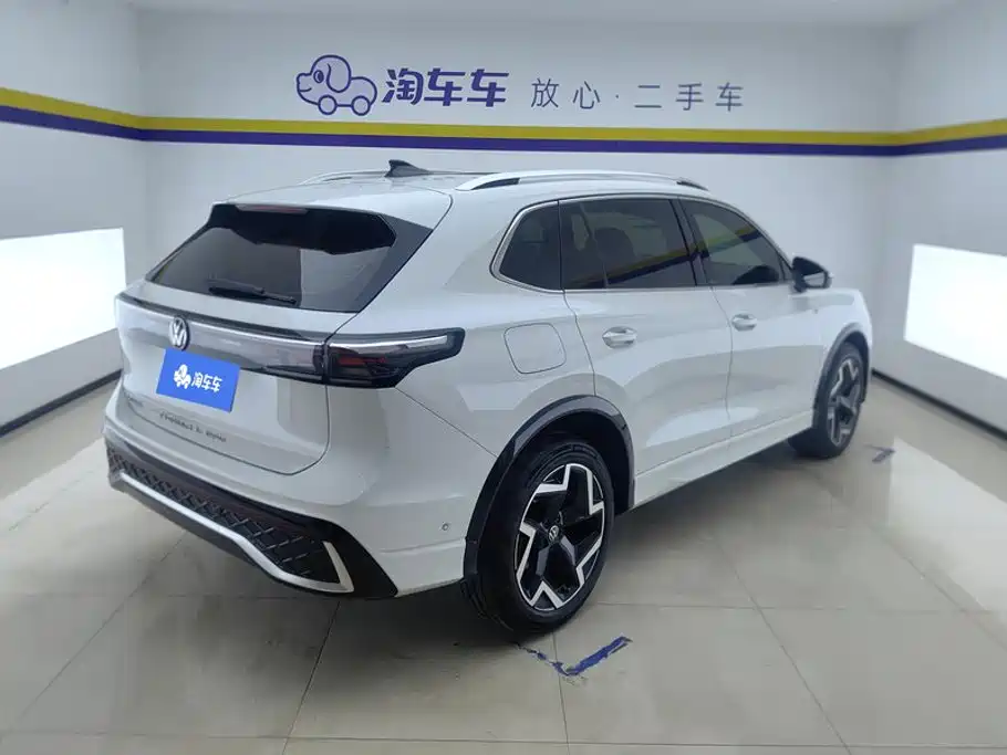 Volkswagen Tiguan L — миниатюра 3