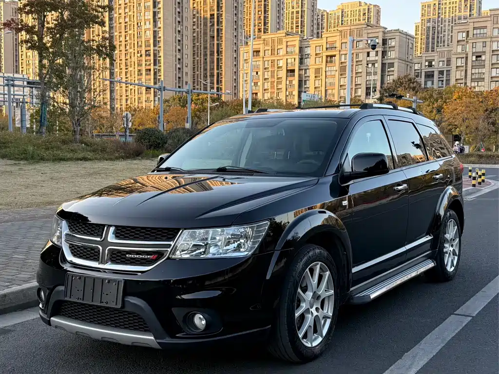 Купить Dodge Journey