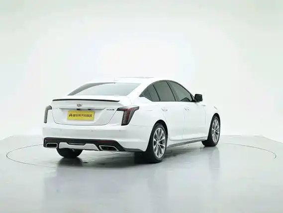 Cadillac CT5 — миниатюра 5