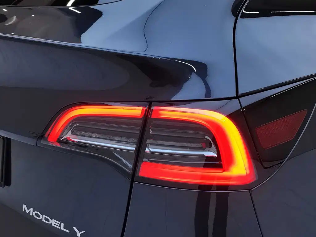 Tesla Model Y — фотографии объявления, Фото 25