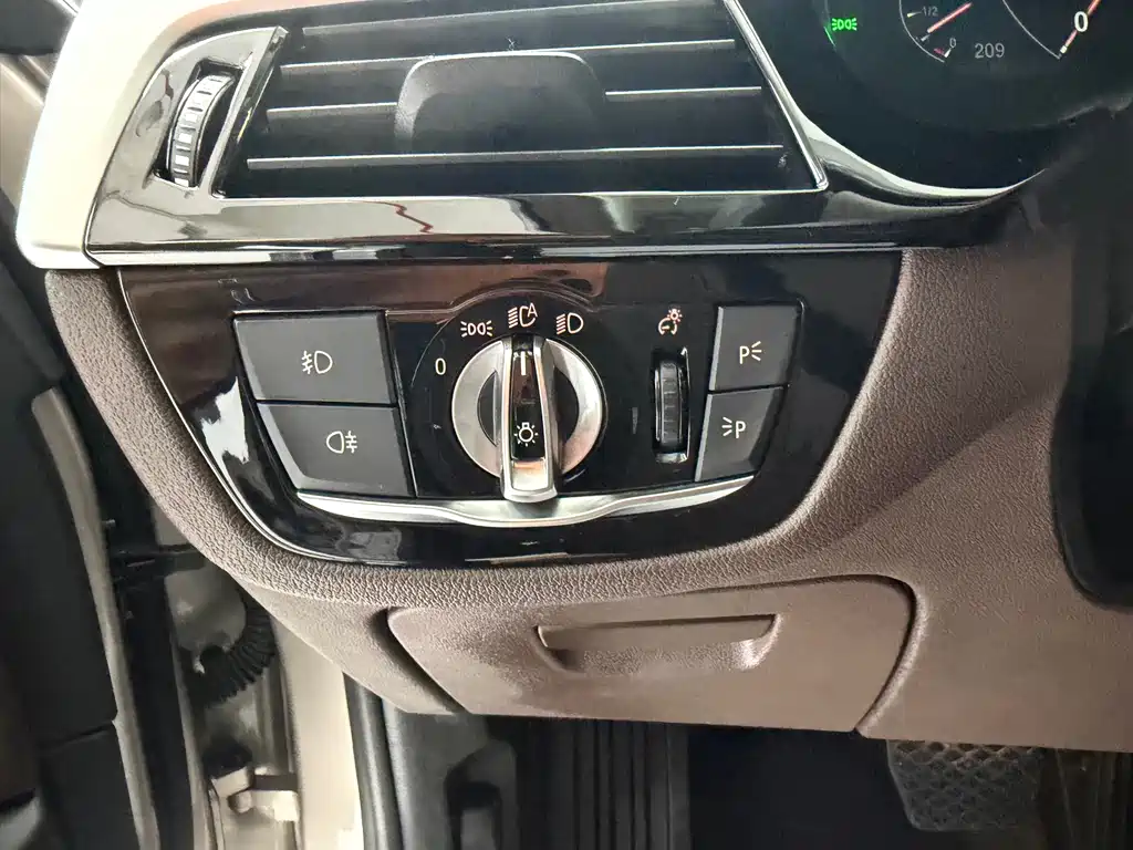 BMW 5 SERIES NEW ENERGY