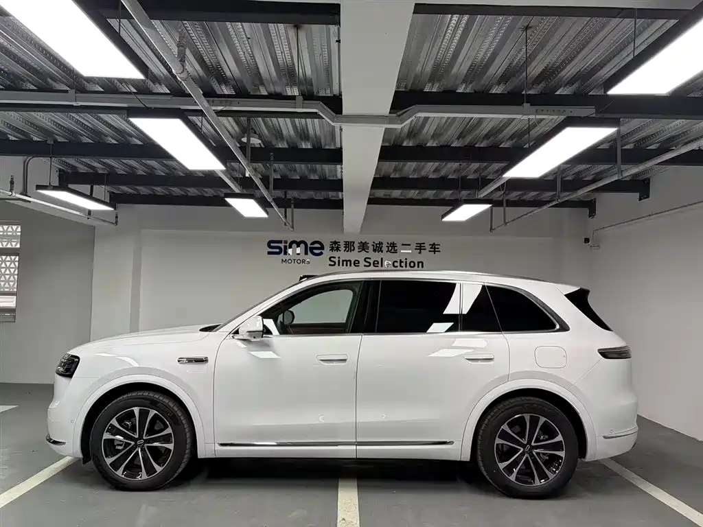 AITO ASK THE WORLD M7