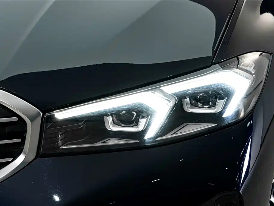 BMW 3 Series — миниатюра 4