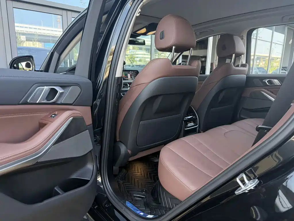 BMW X5 (Import) — миниатюра 10