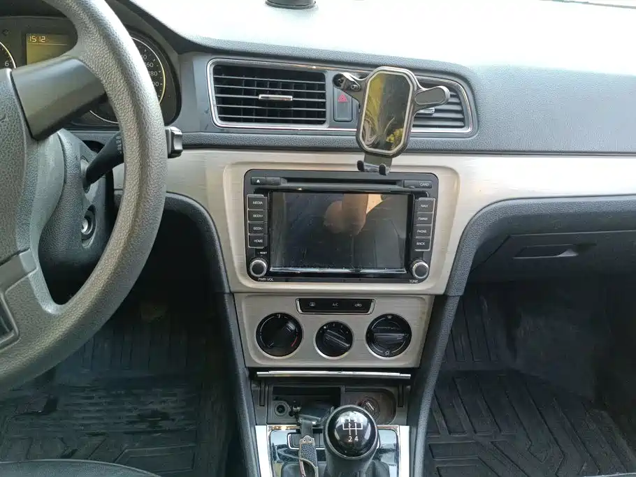 Volkswagen Lavida — миниатюра 13