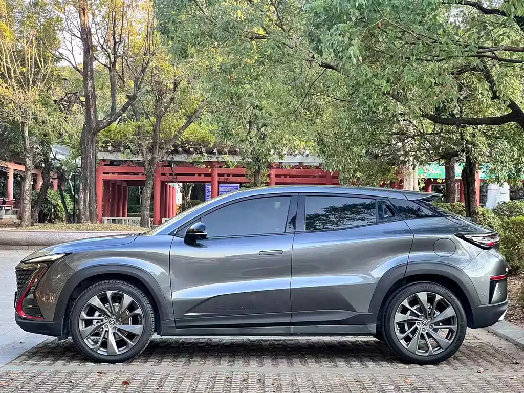 CHANGAN UNI T