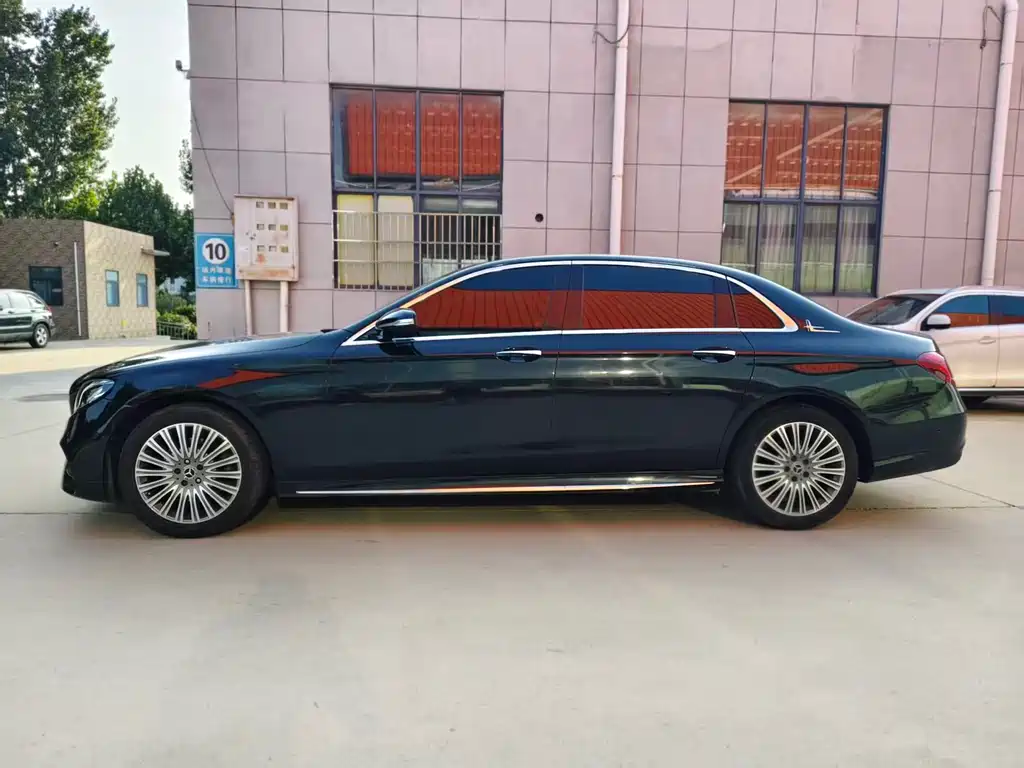 Mercedes-Benz E-Class E 2016 E 200 L Sport