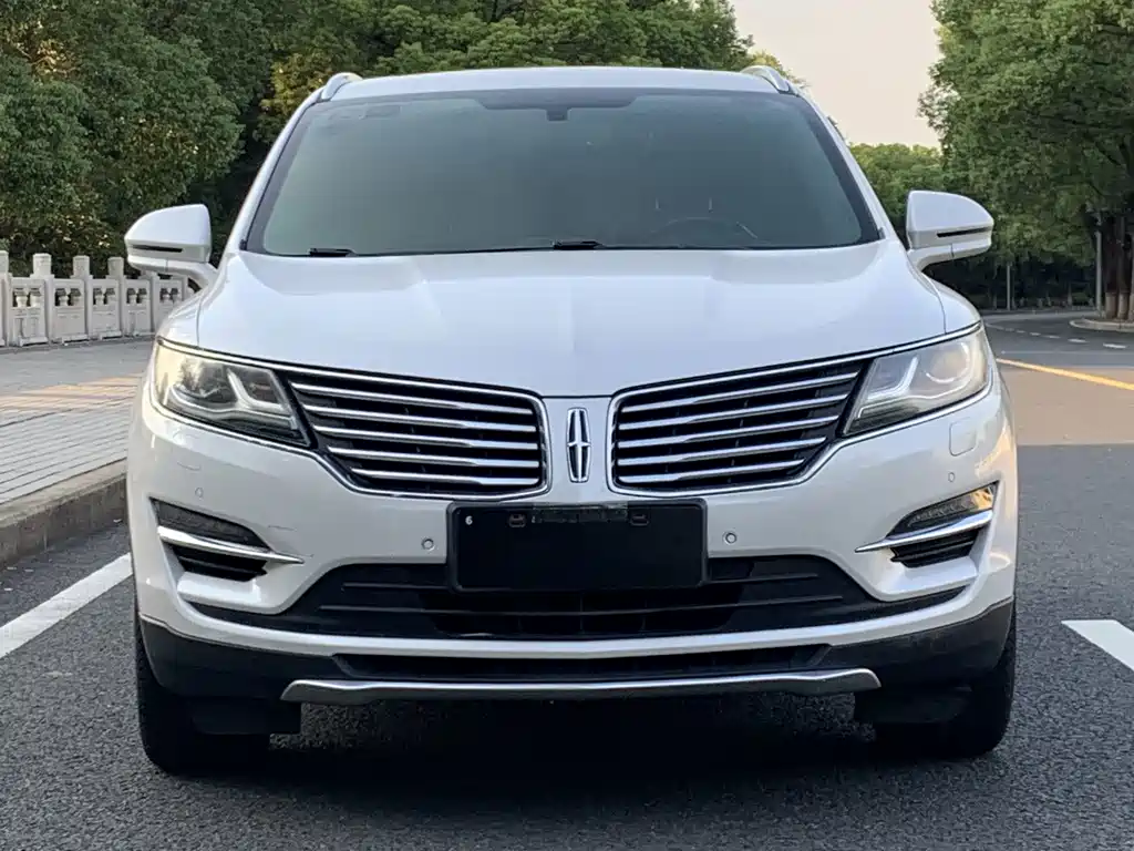 Lincoln MKC — миниатюра 2