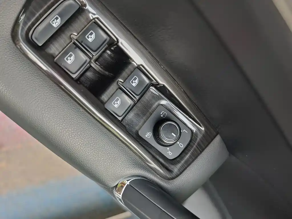 Volkswagen Touran — миниатюра 12