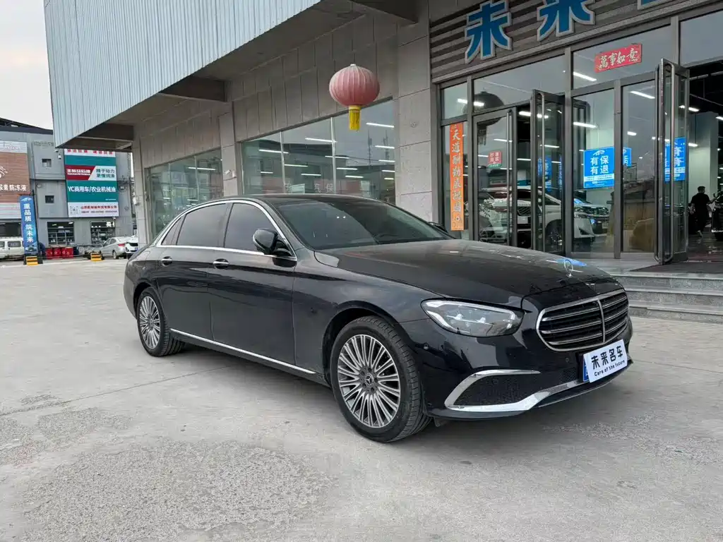 Mercedes-Benz E-Class — миниатюра 3