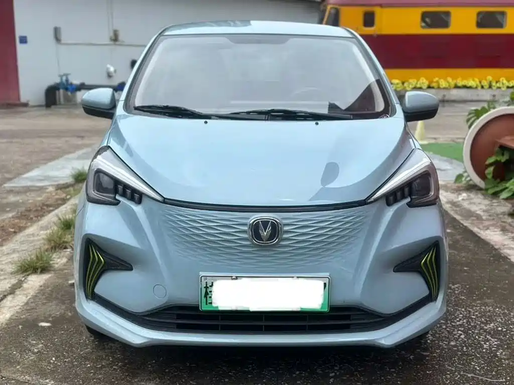 Changan Benben E-Star — миниатюра 2