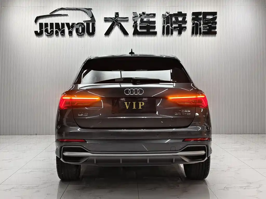 Audi Q3 2022 35 TFSI