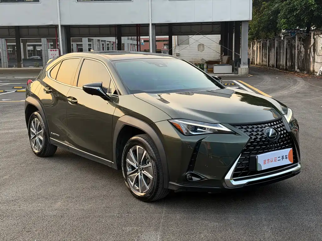 Lexus UX New Energy — миниатюра 3