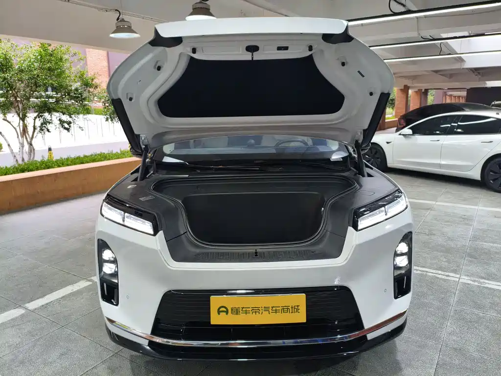 NIO ES8 — миниатюра 18