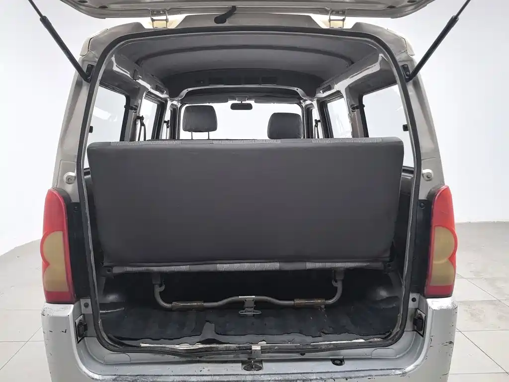 Wuling Rongguang — миниатюра 16