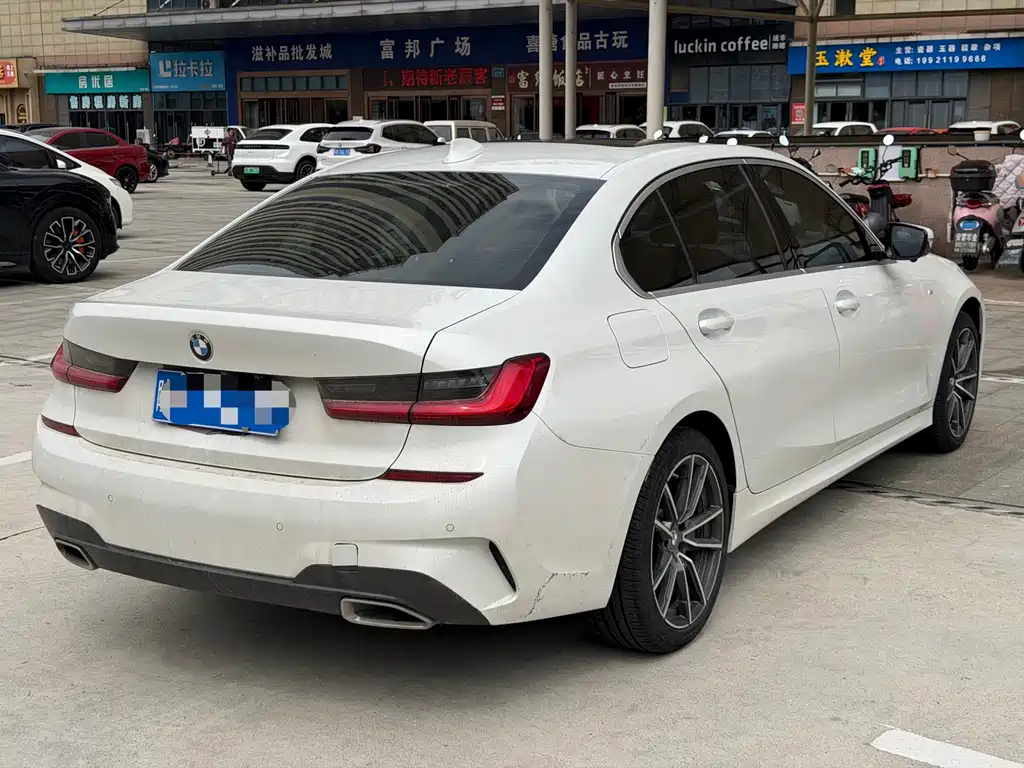 BMW 3 Series — миниатюра 6