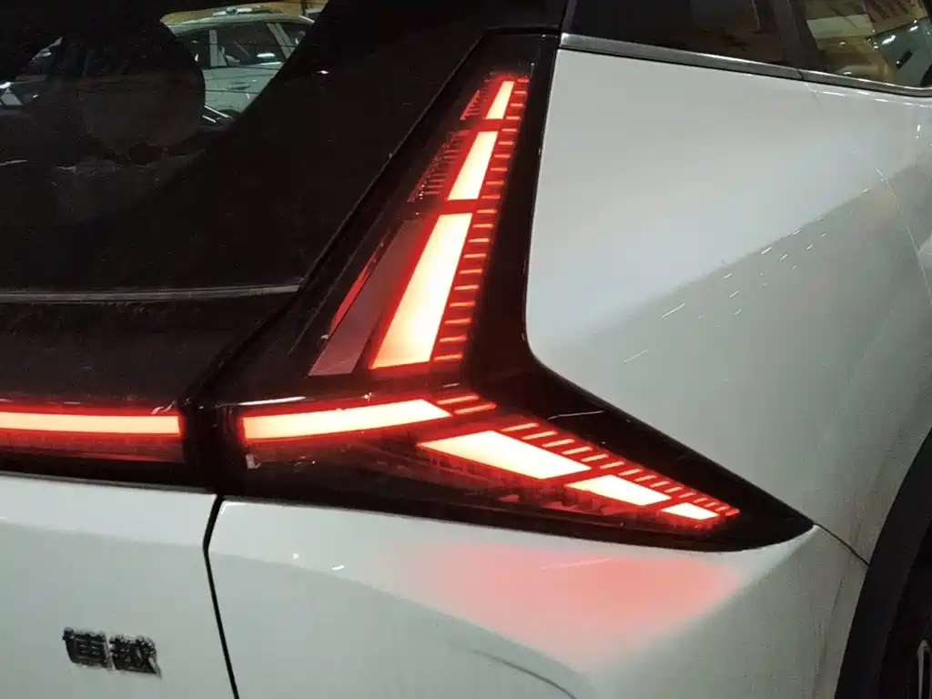 Geely Boyue — миниатюра 8