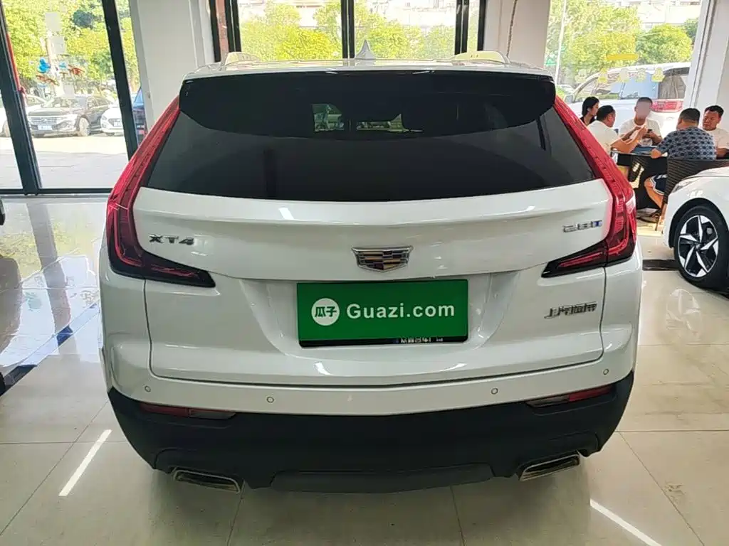 Cadillac XT4 — миниатюра 6