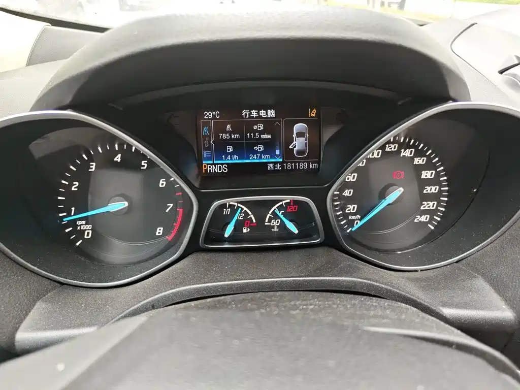 Ford Kuga — миниатюра 7