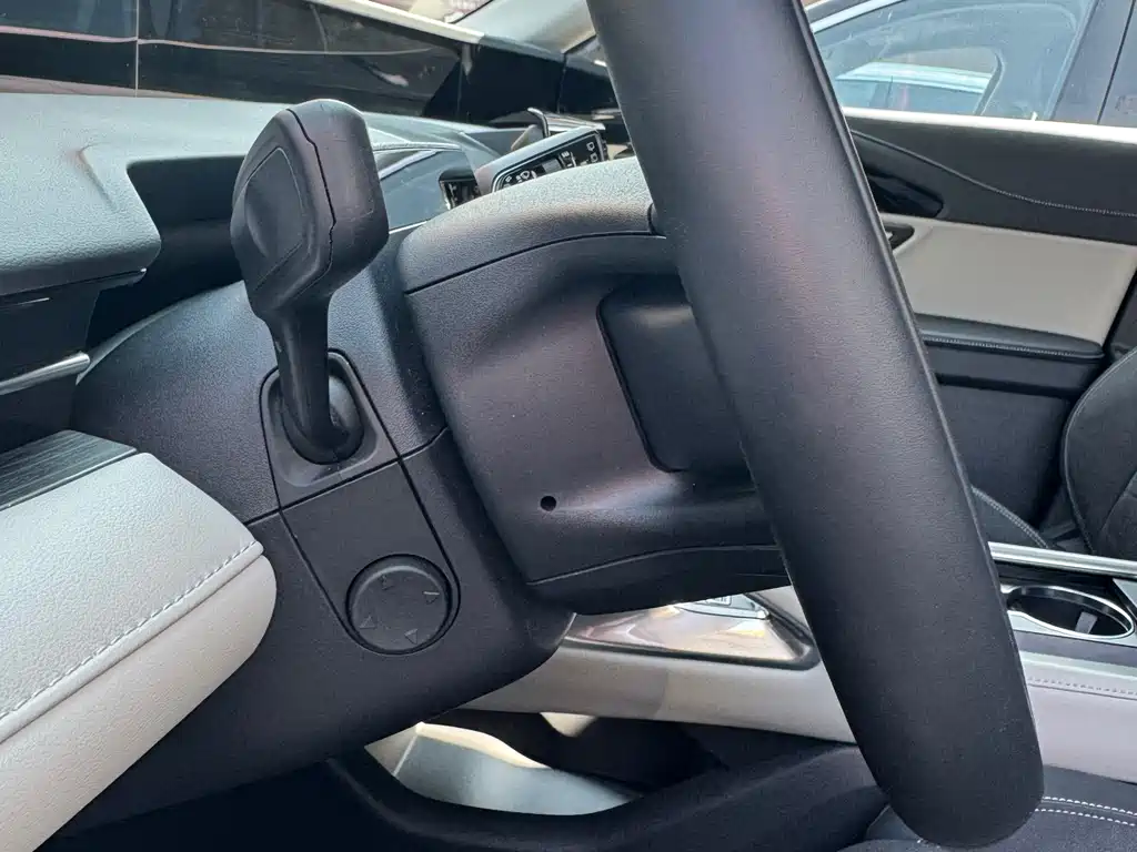 Lincoln Nautilus 2.0T 4WD Premium Wise Hybrid Edition, фото 40