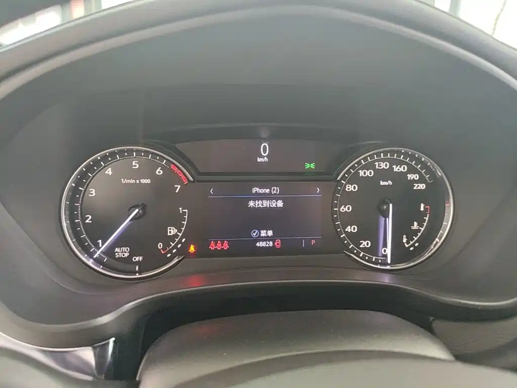 Cadillac XT4 — миниатюра 12