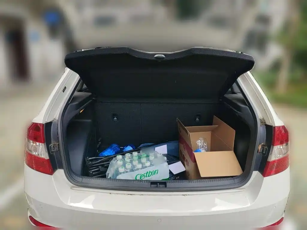 Skoda Rapid Spaceback — миниатюра 10