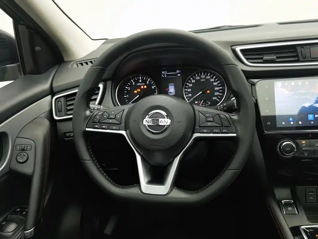 Nissan Qashqai — миниатюра 11