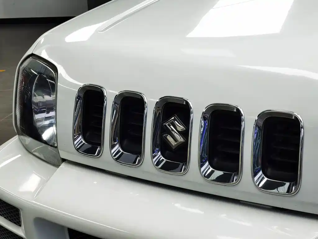 Suzuki Jimny — миниатюра 8