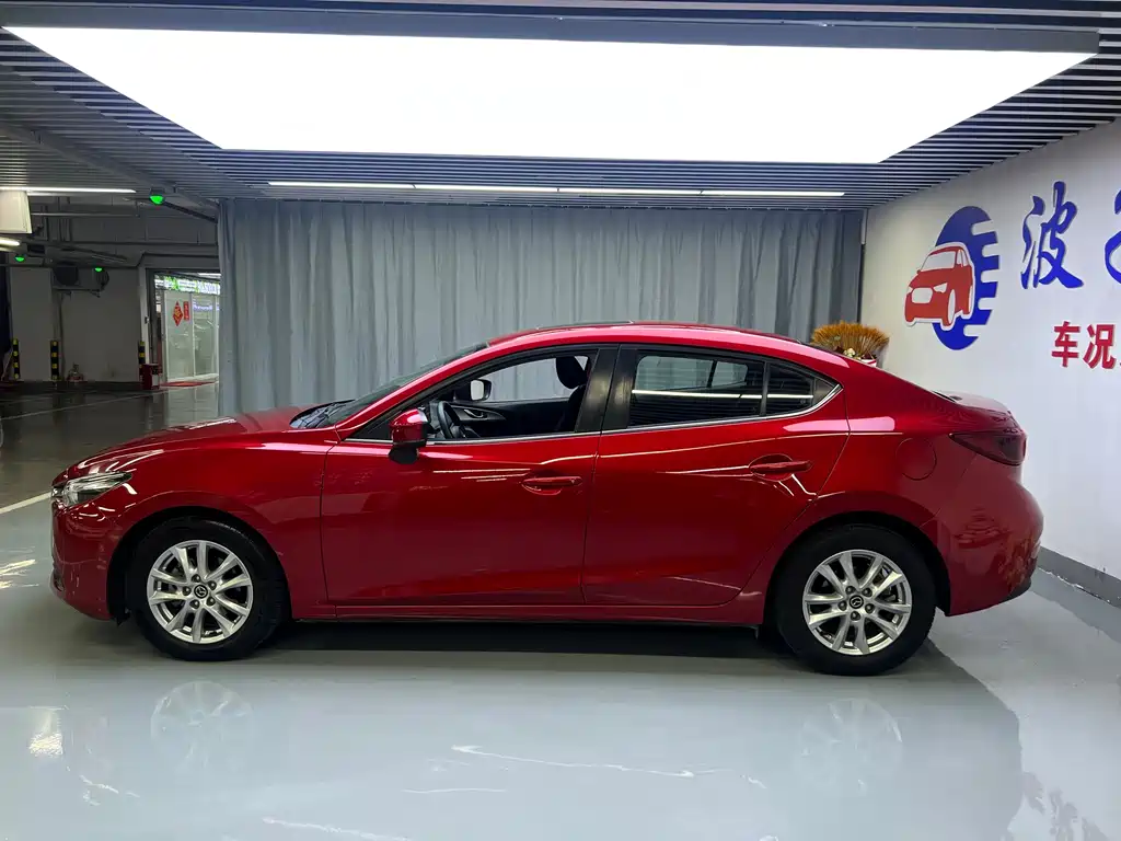 Mazda 3 Axela — миниатюра 4