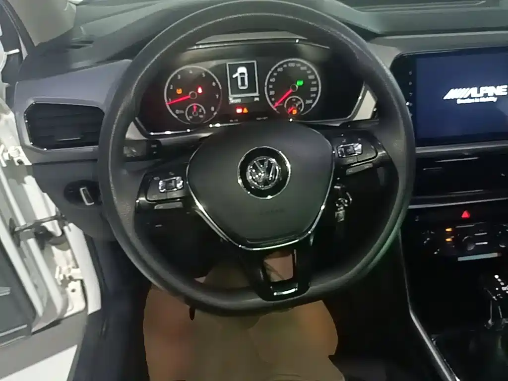 Volkswagen T-Cross — миниатюра 11