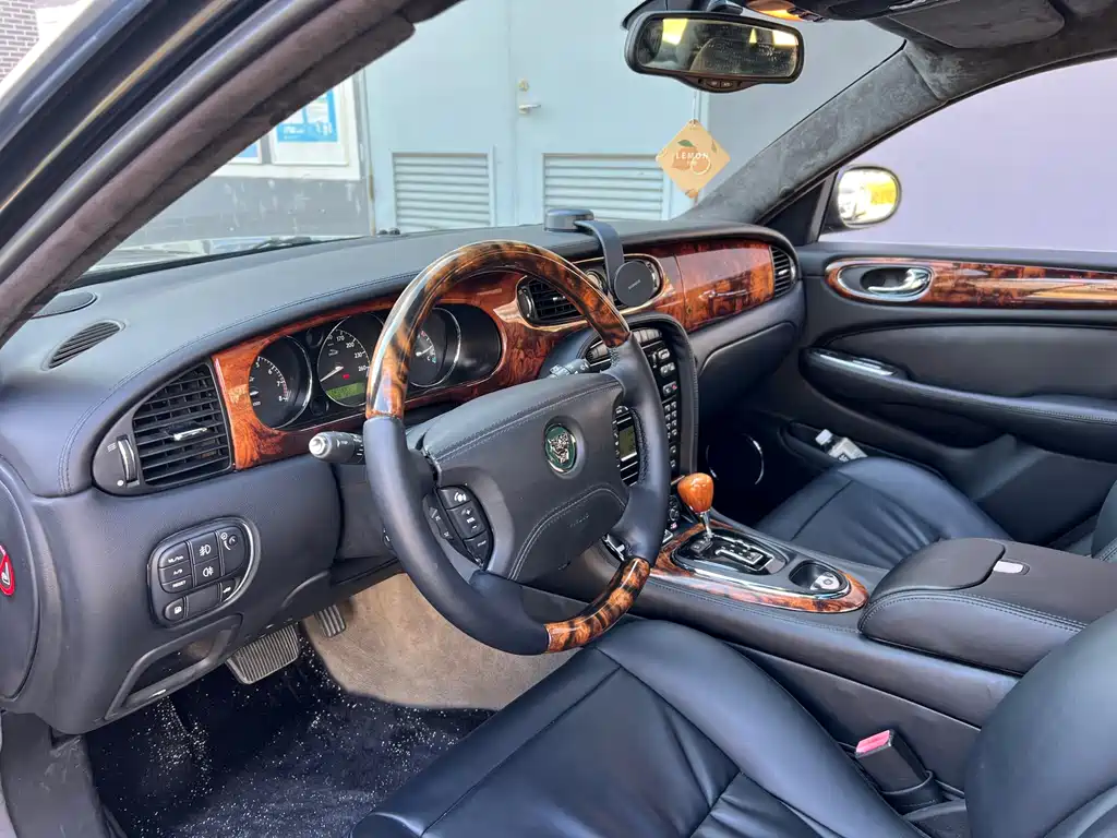 Jaguar XJ 2004 XJ8 4.2