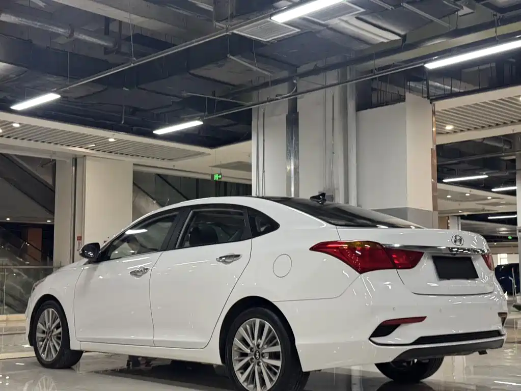 HYUNDAI NAME PICTURE