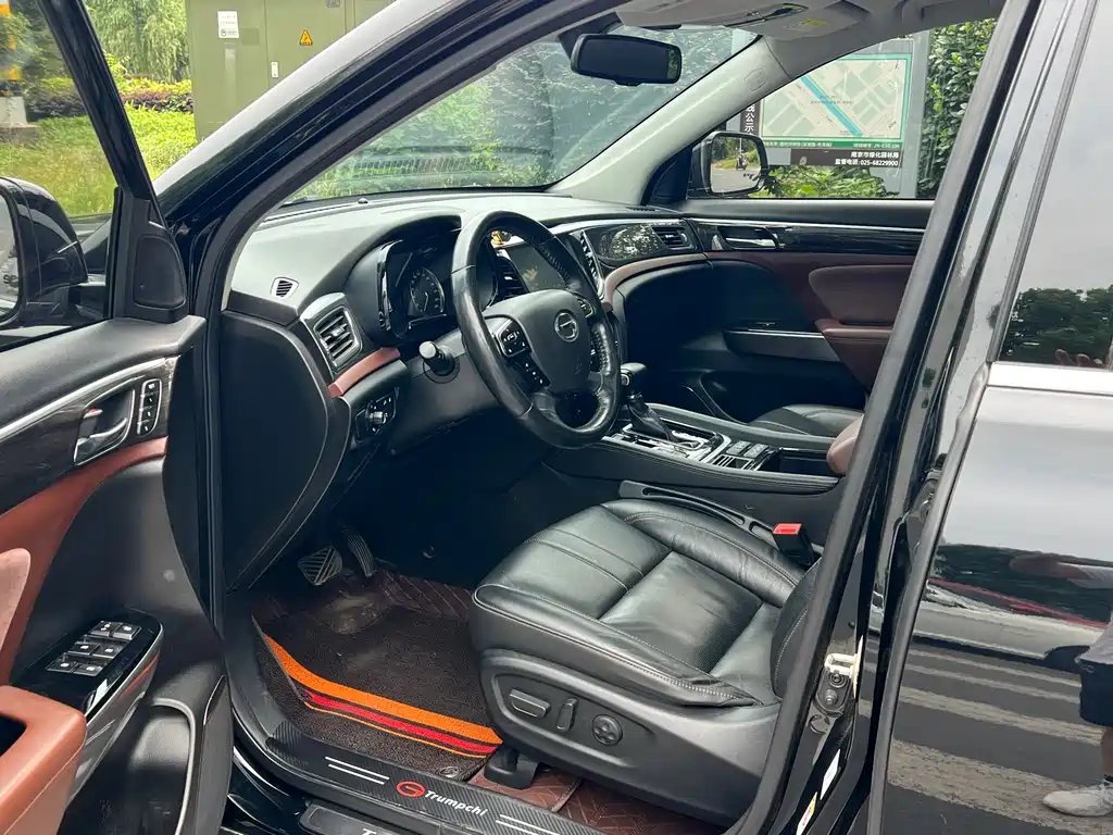 GAC GS8 2017 320T Luxury Smart Connect ( мест)