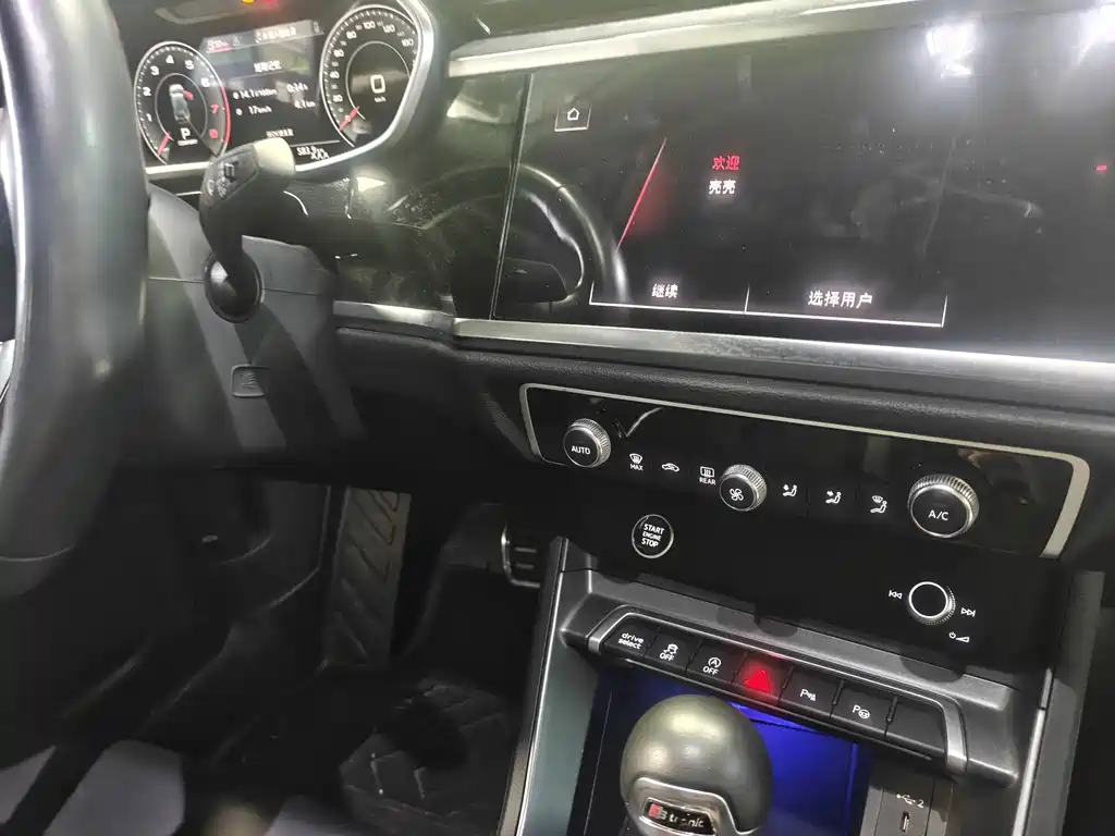 Audi Q3 — миниатюра 8