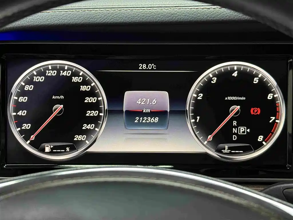 Mercedes-Benz S-Class — миниатюра 12
