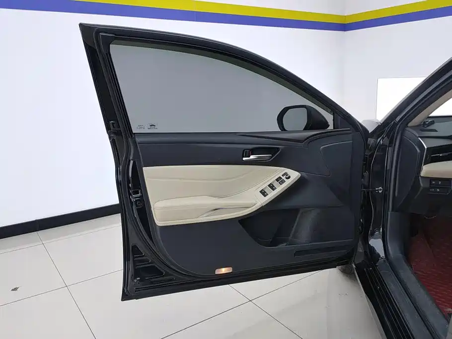Toyota Avalon — миниатюра 7