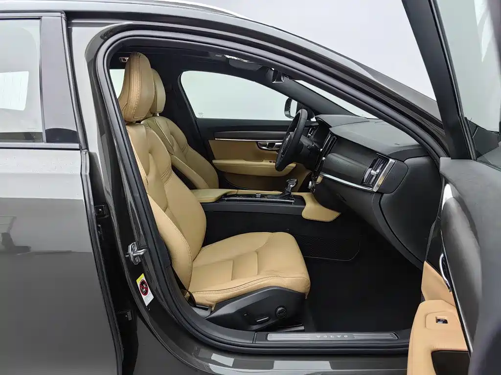 Volvo V90 — миниатюра 23