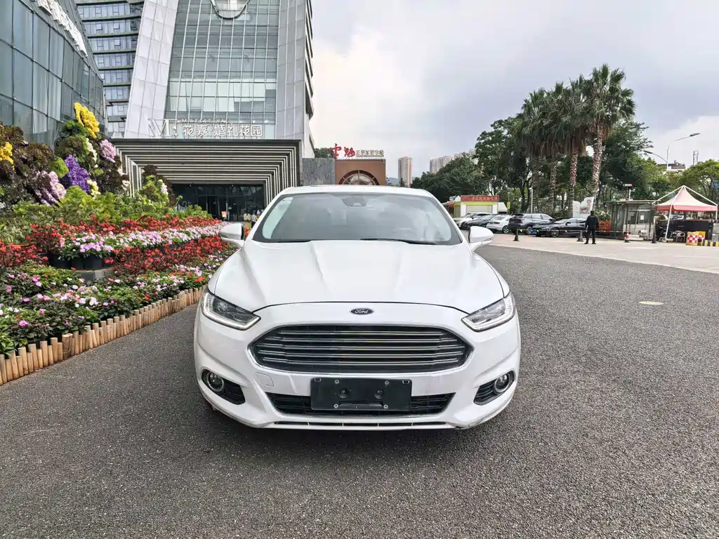 Ford Mondeo — миниатюра 2