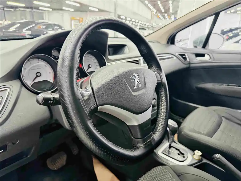 Peugeot 308 — миниатюра 13