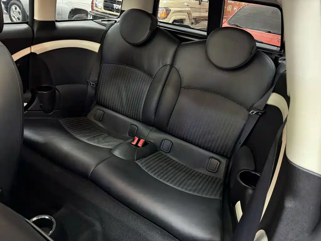MINI Mini Clubman — миниатюра 13