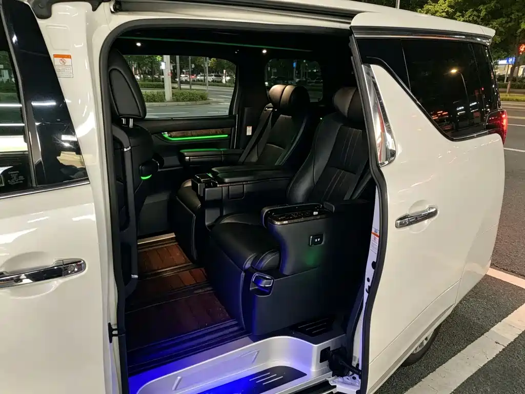 Toyota Alphard 2019 2.5L Luxury