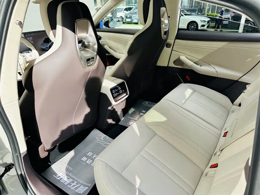 Xiaomi SU7 2026 Standard