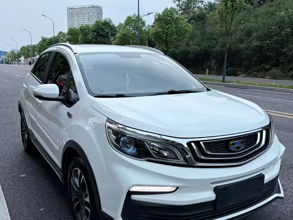 Geely Vision X3 — миниатюра 3