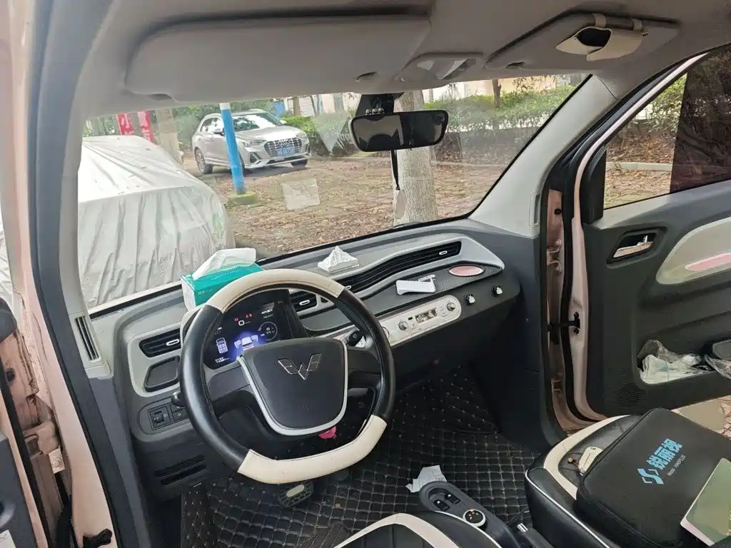 Wuling MINIEV — миниатюра 13