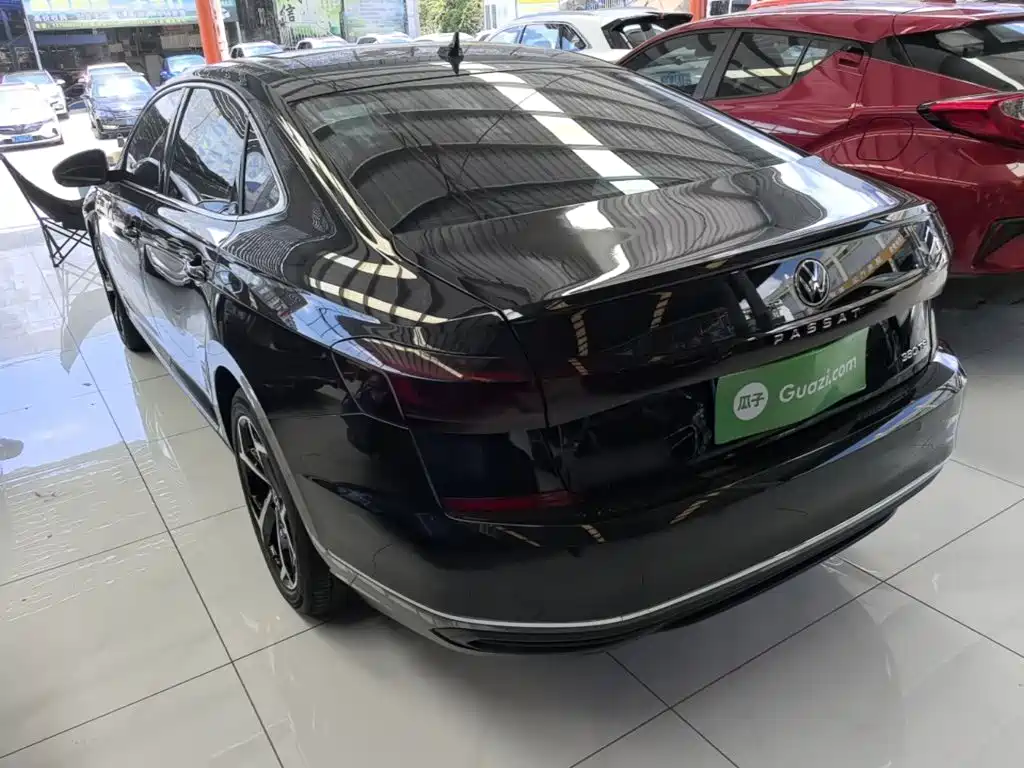 Volkswagen Passat 2025 330TSI Elite