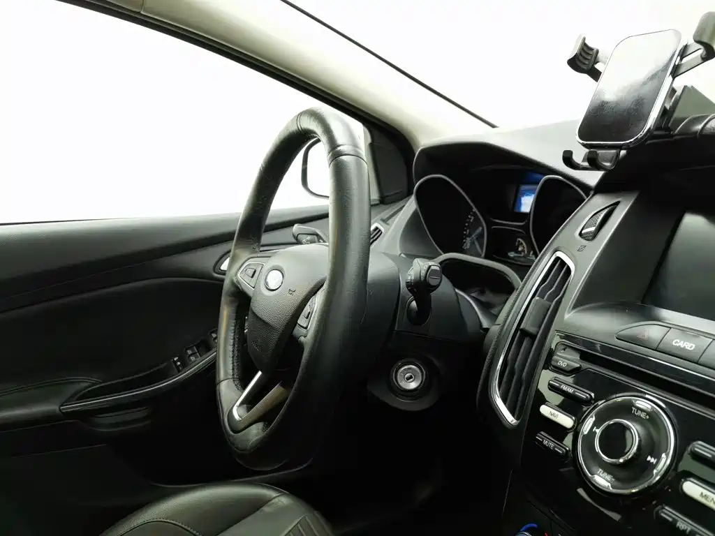 Ford Focus — миниатюра 22