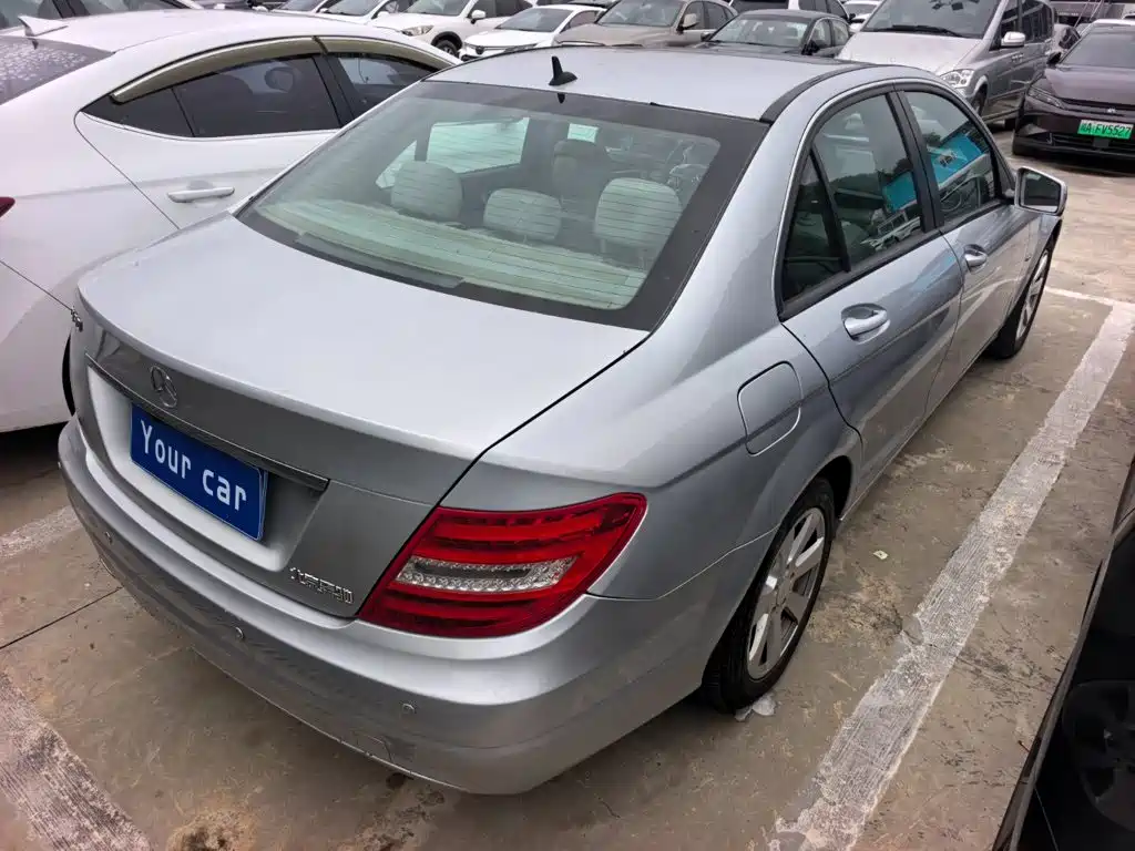 Mercedes-Benz C-Class — миниатюра 13
