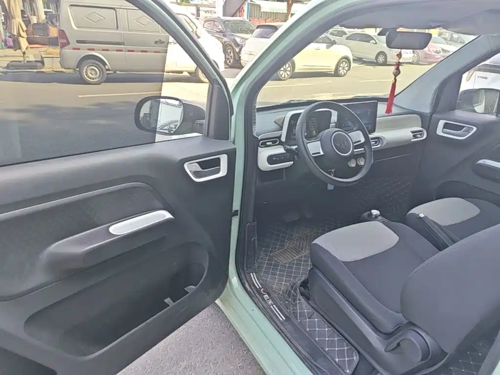 Wuling MINIEV — миниатюра 16